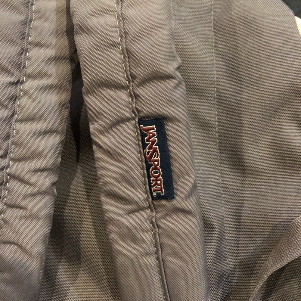 Backpack - Picture 5 of 6